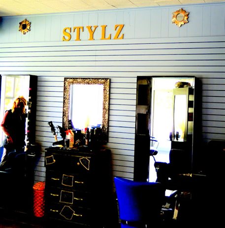 Stylz Salon & Boutique