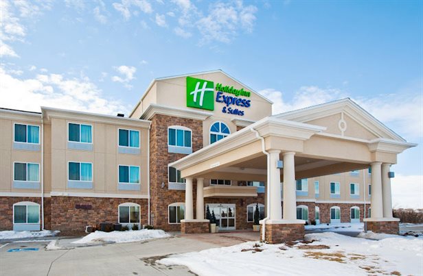 Holiday Inn Express & Suites Omaha I - 80, an IHG Hotel